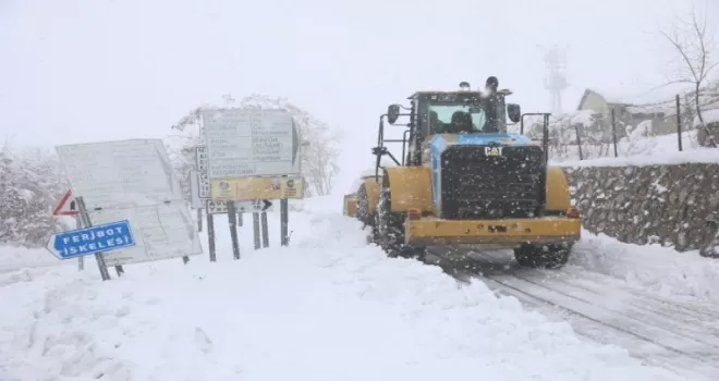Diyarbakır’da 439 kilometre yol ulaşıma açıldı