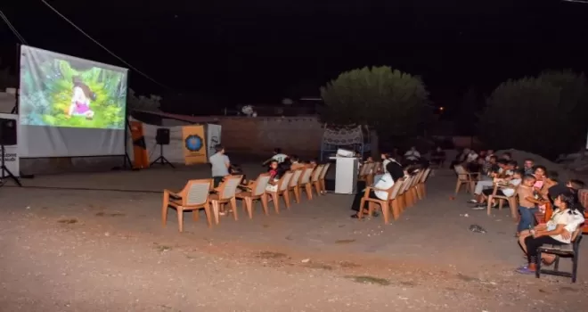 Diyarbakır’da Açık Hava Film Gösterimleri çocuklardan ilgi görüyor