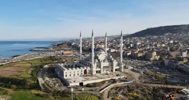 Doğu Karadeniz’in en büyük cami ve külliyesi için bir araya geldiler
