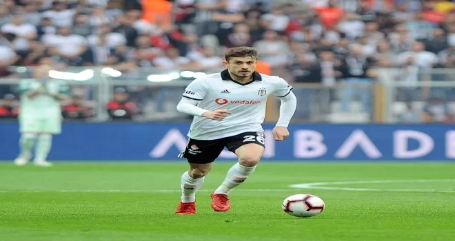 Dorukhan Toköz: “Kulübümde mutluyum“
