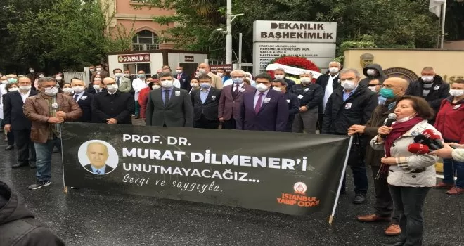 Duayen hoca Prof. Dr. Murat Dilmener İstanbul Tıp Fakültesi önünde anıldı
