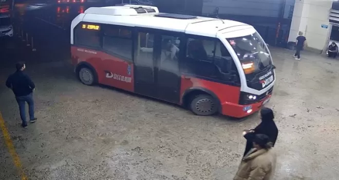 Düzce’de halk otobüsü şoförlerinden örnek davranış