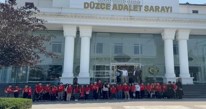 Düzce’de minik öğrencilerden ’adalet’ ziyareti