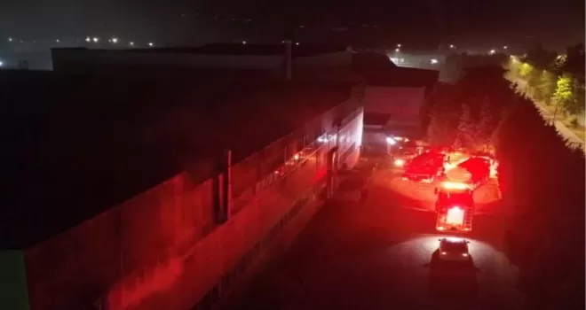 Düzce’de mobilya fabrikasında yangın