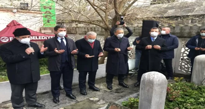 Mimar Sinan kabri başında anıldı