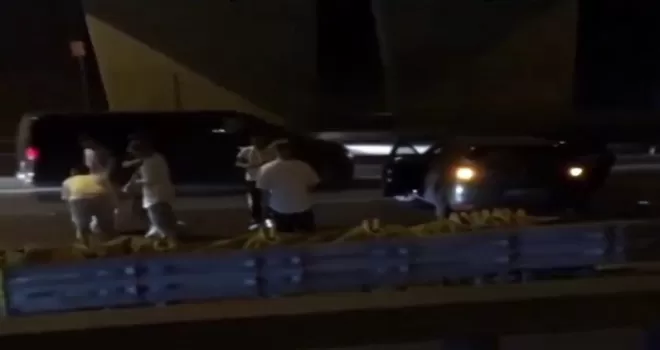 E-5 Karayolu’nda "makas" kazası kamerada
