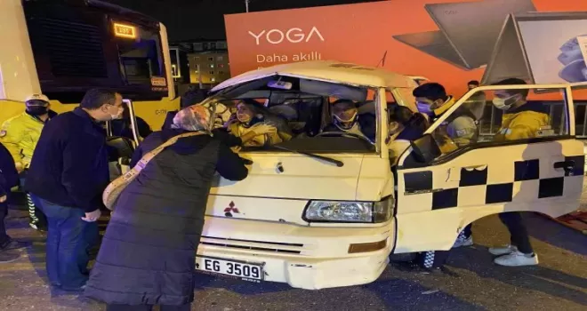 E-5’te zincirleme trafik kazası: 2 yaralı
