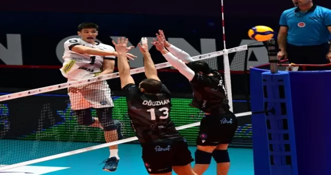 Efeler Ligi: Halkbank: 3 - Arkas Spor: 0
