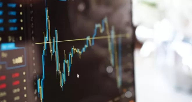 Ekonomist Öngel: “Risk devam ediyor”
