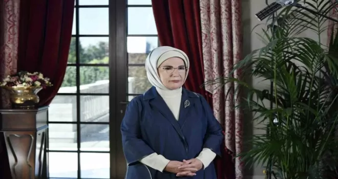 Emine Erdoğan, Kiev’deki 3. Lider Eşleri Zirvesi’ne video mesaj gönderdi:
