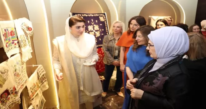 Emine Erdoğan, lider eşleriyle “Anadolu“ sergisinde