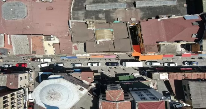 Eminönü’nde bayram öncesi hareketlilik
