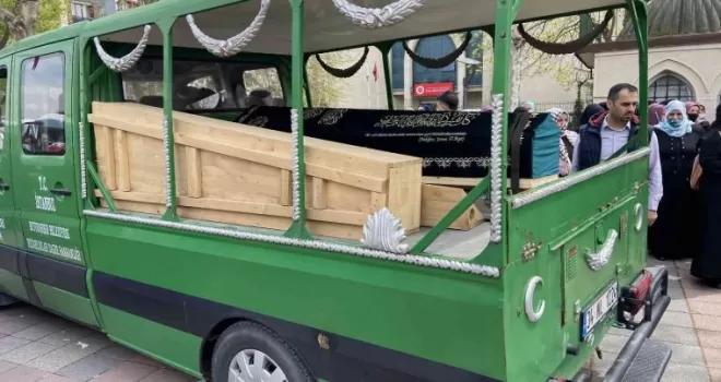 Erkek Hemşire Muhammet Aslan son yolculuğuna uğurlandı
