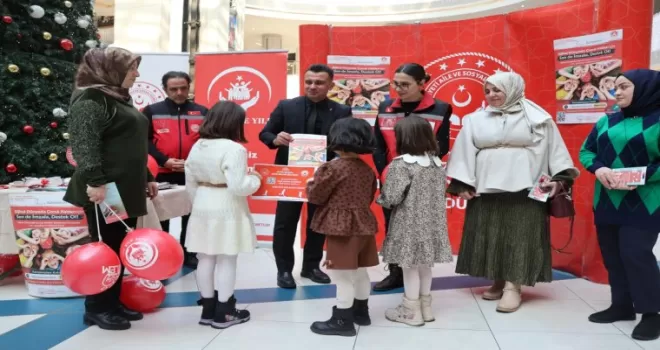 Erzurum’da ’Dijital Dünyada Çocuk Hakları’ için imza kampanyası
