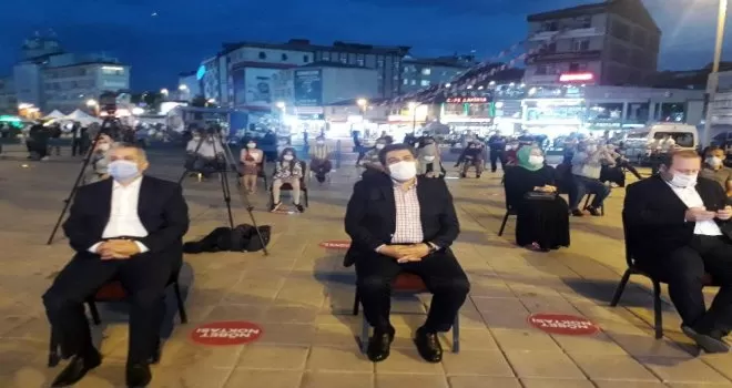 Esenler’de 15 Temmuz nöbeti
