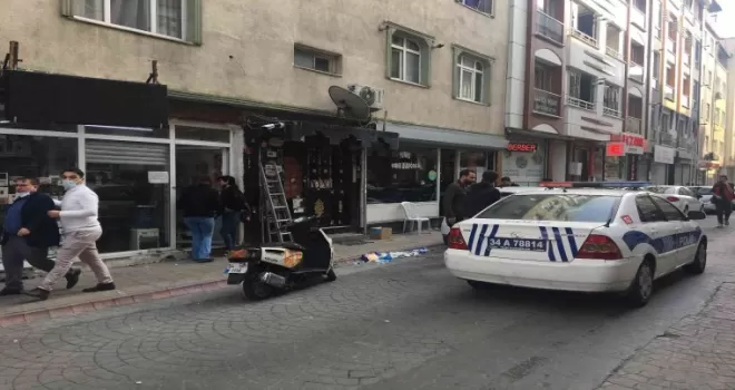 Esenler’de bir kişi evinde başından vurulmuş halde bulundu
