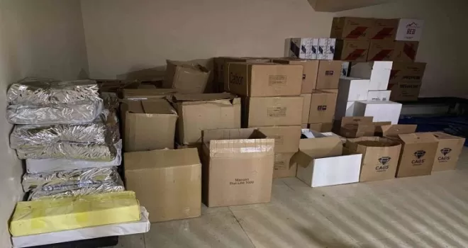 Esenler’de sigara imalathanesine baskın
