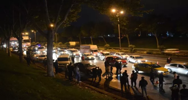 Esenler’de zincirleme trafik kazası: 5 yaralı

