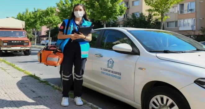 Esenyurt’ta evde sağlık hizmeti bayramda da devam ediyor
