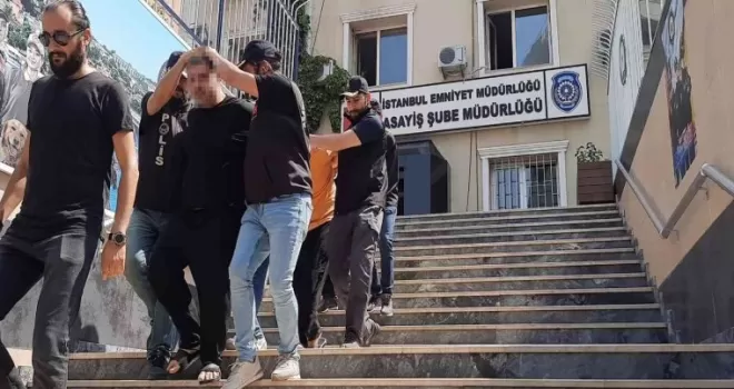 Esenyurt’ta korkunç cinayet: Arkadaşını evinde öldürdü

