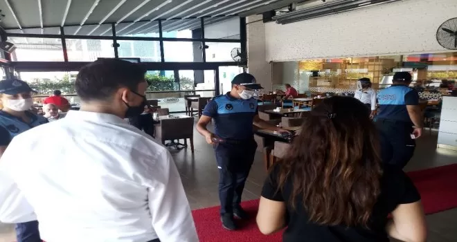 Esenyurt’ta zabıta ekiplerinden korona virüs denetimi
