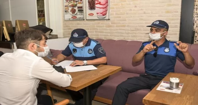 Esenyurt’ta zabıta ekiplerinin korona virüs denetimleri sürüyor
