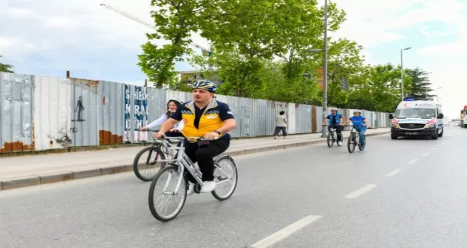 Esenyurt’un sağlıkçıları, sağlık için pedal çevirdi
