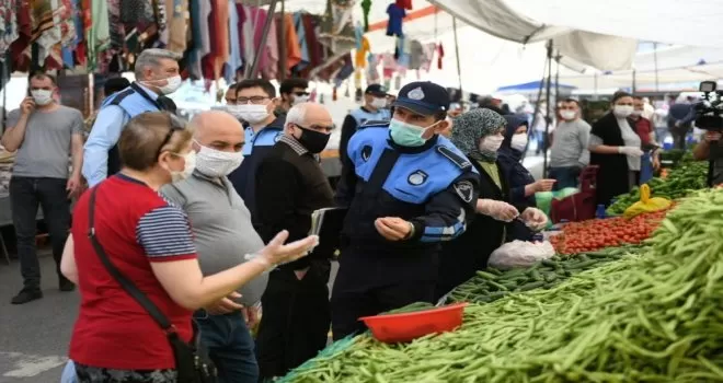 Esenyurt Zabıtası pazar yerlerinde denetimlerini artırdı
