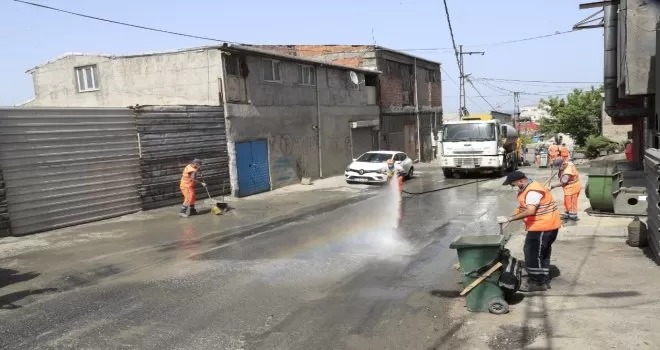 Eski Dökümcüler Sanayi Sitesinde temizlik ve dezenfekte çalışmaları
