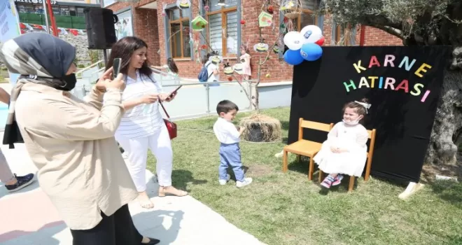 Eyüpsultan Belediyesi Anaokulu’nda mezuniyet coşkusu
