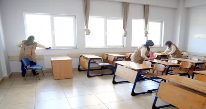 Eyüpsultan’da okullar eğitime hazır hale getiriliyor
