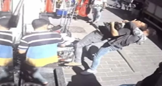 Fatih’te gasp dehşeti kamerada
