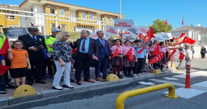 Fatih’te yaya geçidine dikkat çekildi
