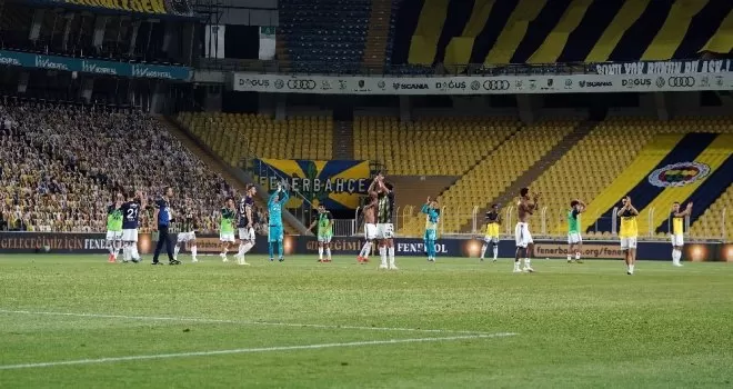 Fenerbahçe 10 kişiyle kazandı

