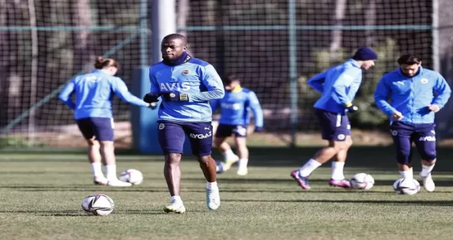 Fenerbahçe, Adana Demirspor maçı hazırlıklarına devam etti
