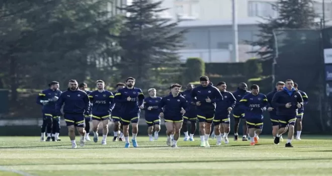 Fenerbahçe, Başakşehir maçı hazırlıklarını tamamladı

