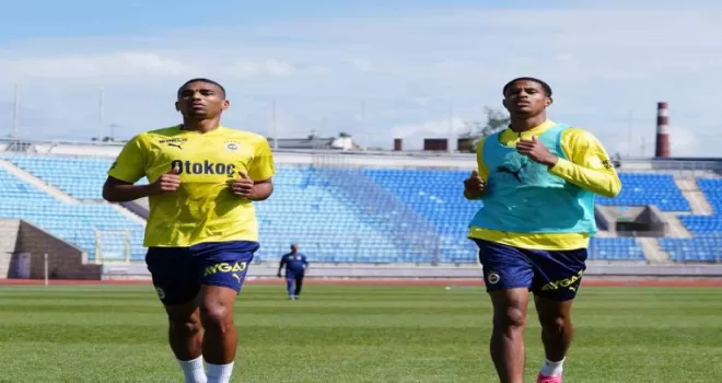 Fenerbahçe, dar alanda pas çalıştı
