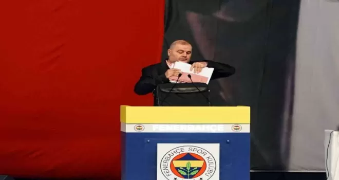 Fenerbahçe’de 2 üye ihraç edildi
