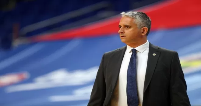 Fenerbahçe’de Kokoskov ile yollar ayrıldı

