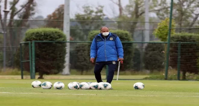 Fenerbahçe, Riva’da çalışmalarını sürdürüyor
