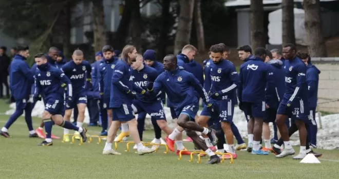 Fenerbahçe, Trabzonspor maçı hazırlıklarını devam ettirdi
