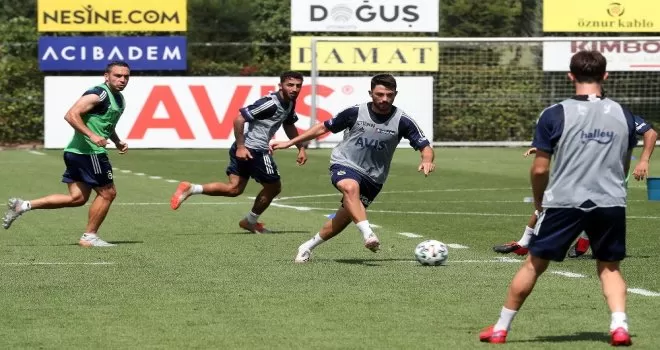 Fenerbahçe, yeni sezon hazırlıklarına devam etti
