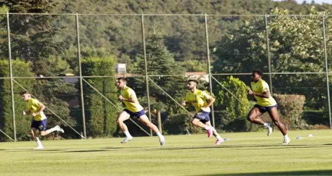 Fenerbahçe, yeni sezon hazırlıklarını sürdürdü
