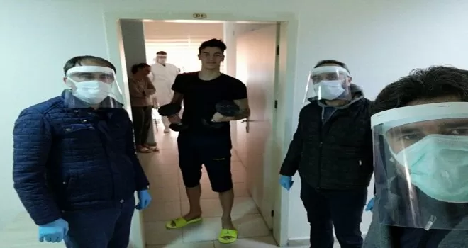 Fenerbahçeli Berke Özer, karantina altında çalışmalarını sürdürecek
