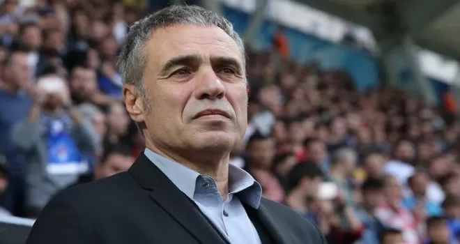 Fenerbahçe Teknik Direktörü Ersun Yanal istifa etti.