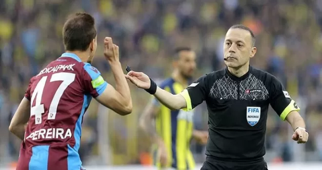 Cüneyt Çakır'ın Trabzonspor karnesi!