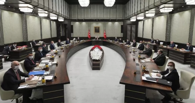 Reuters duyurdu: Koronavirüs yasakları sıkılaşıyor
