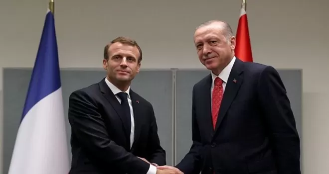 Erdoğan ile Macron telefonda görüştü!