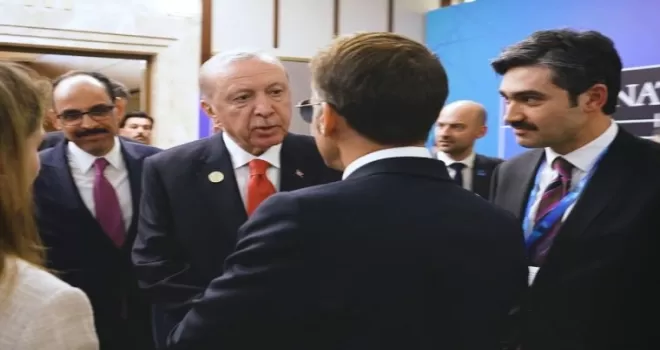 Fransa Cumhurbaşkanı Macron’dan mevkidaş paylaşımı