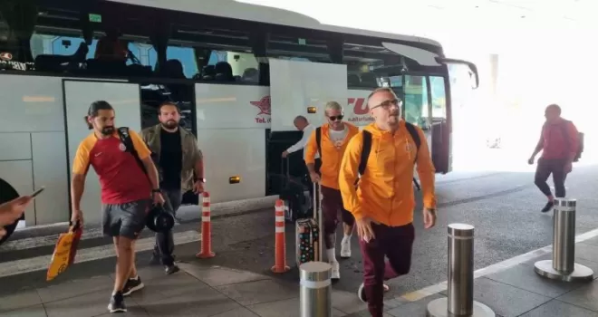Galatasaray, Antalya’ya gitti
